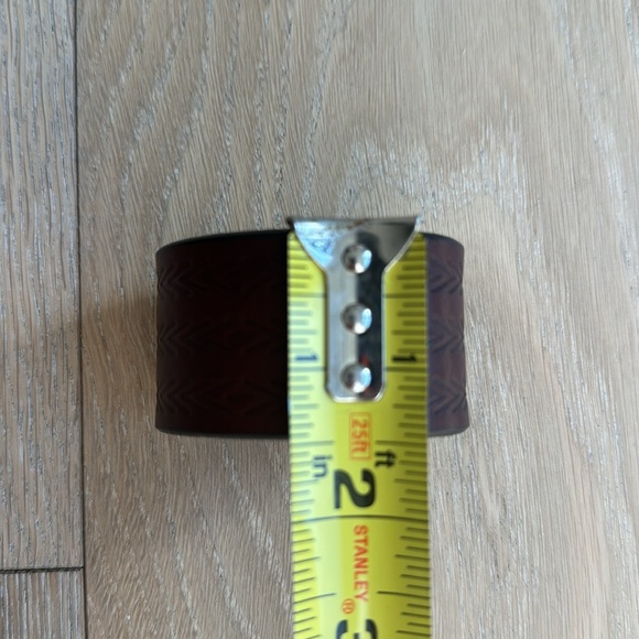 American bench craft leather herringbone cuff - Picture 5 of 6